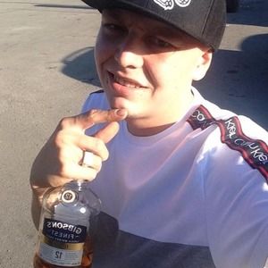 Meet your Posher, Brandon